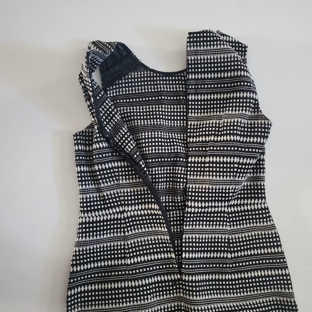 Banana Republic Black & White sleeveless dress sz 6 - Picture 8 of 13